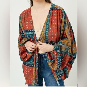 Hayden Vibrant Paisley Kimono